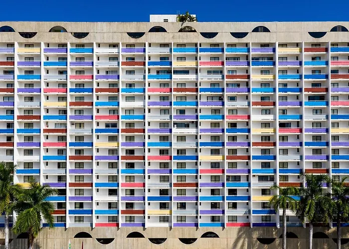 St Paul Plaza Hotel
