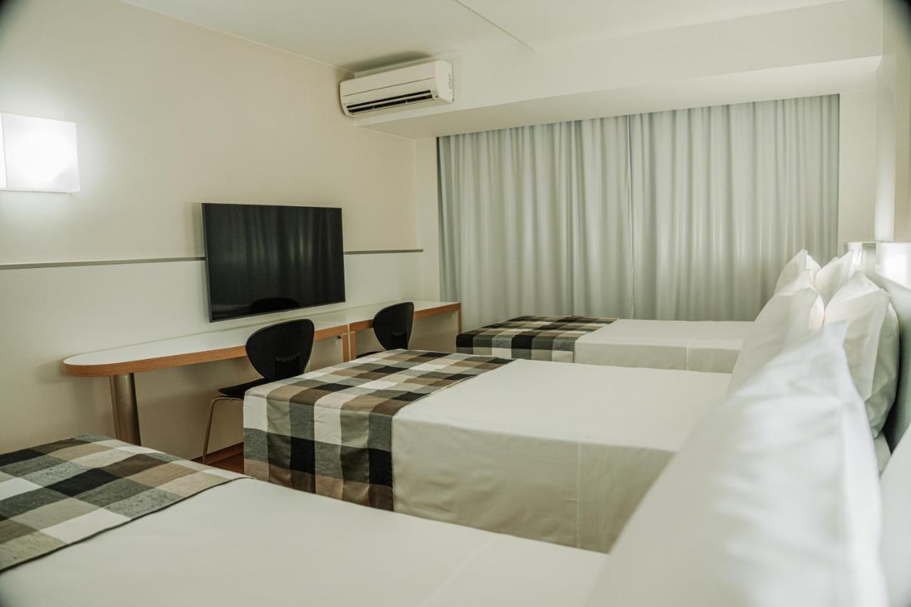 St Paul Plaza 3*
