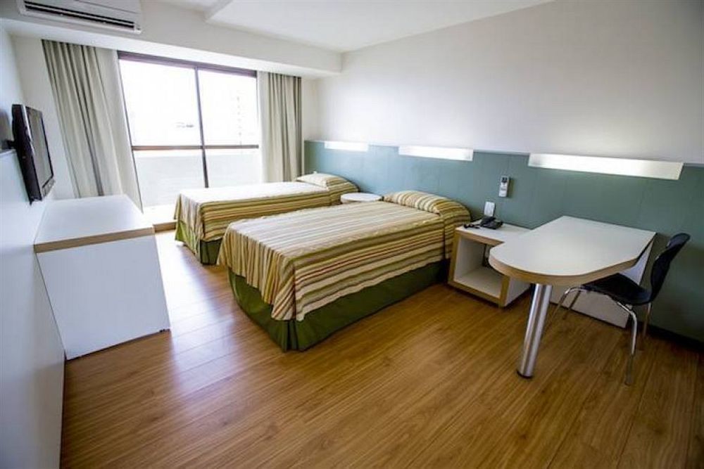 Hotel St Paul Plaza 3*